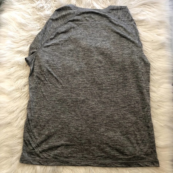 new nba san antonio spurs gray t-shirt size large - Picture 2 of 3